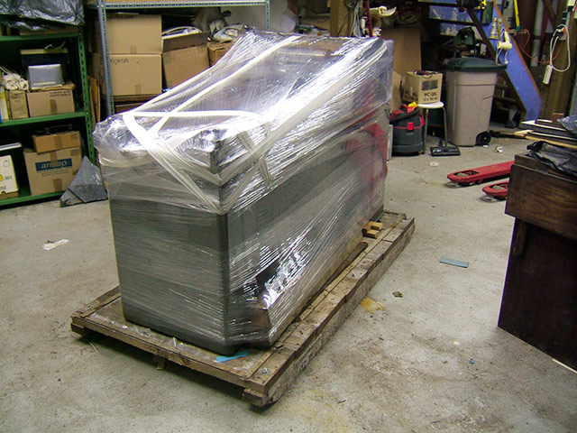 La presse Universal I emmaillotée 2010-DSCF6414.jpg