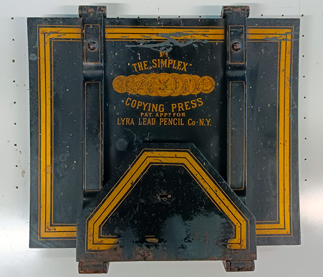 Presse à plateaux ressorts PresseCopier11.jpg
