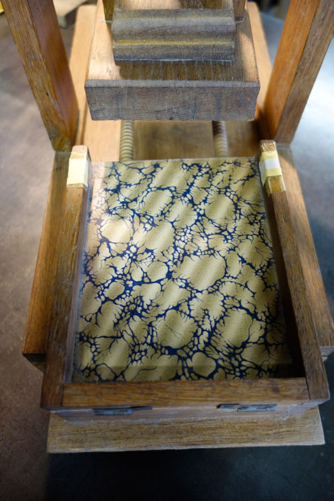 Presse jouet en bois. GrandePresseJouetBois-07.jpg
