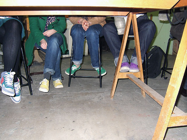leg-s.jpg leg-s.jpg